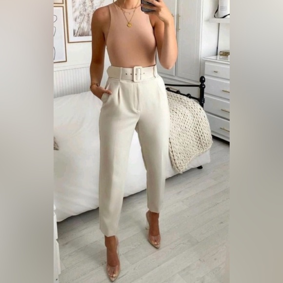 Zara Pants - Zara NWT cream white high waisted belted ankle trousers/ dress pants. Tagged S.